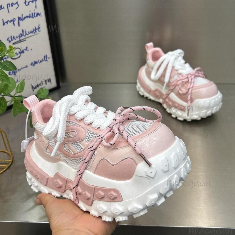 Zapatillas Deportivas de Plata - Sewing Garment reseña y precio